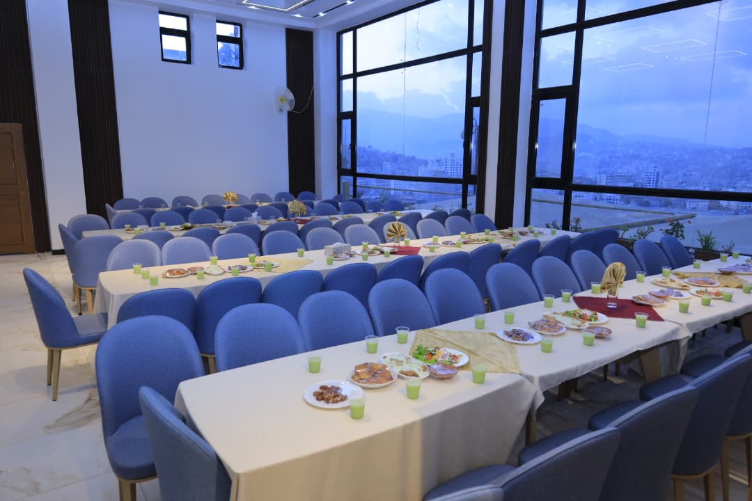 أجنحة ملكية