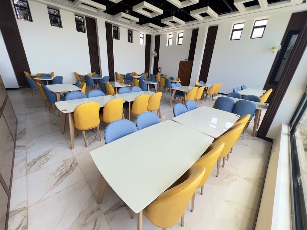 أجنحة ملكية