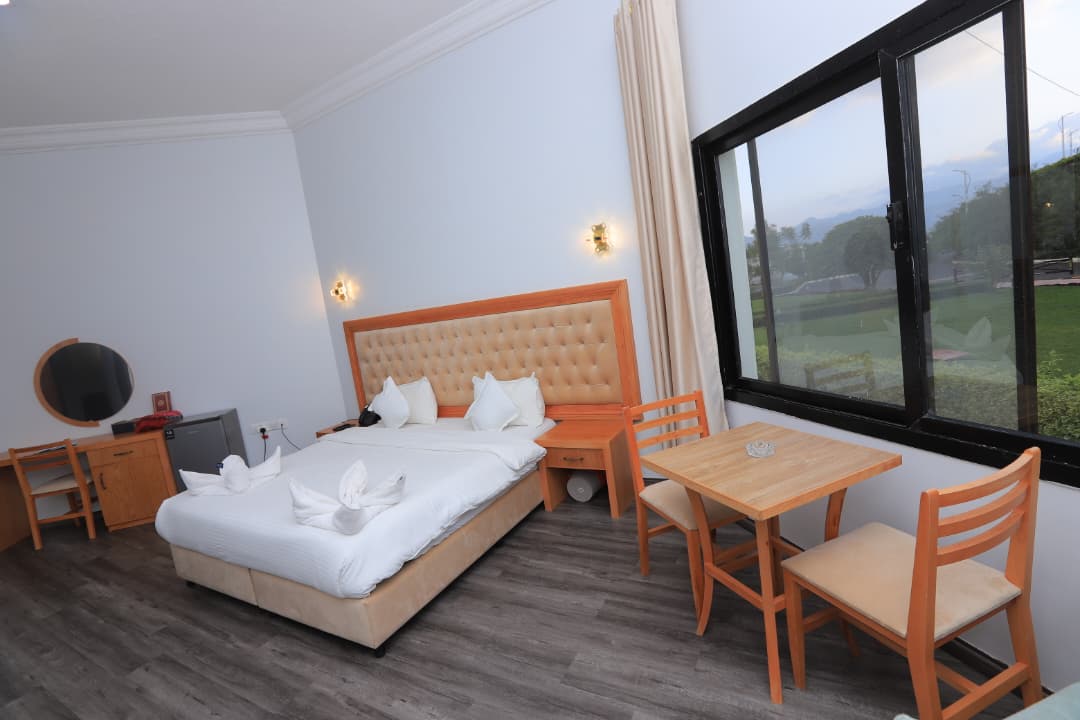 أجنحة ملكية