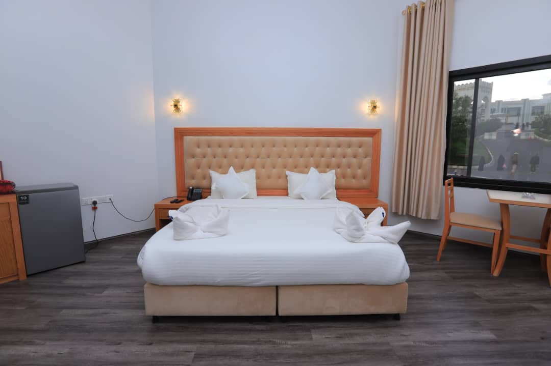 أجنحة ملكية