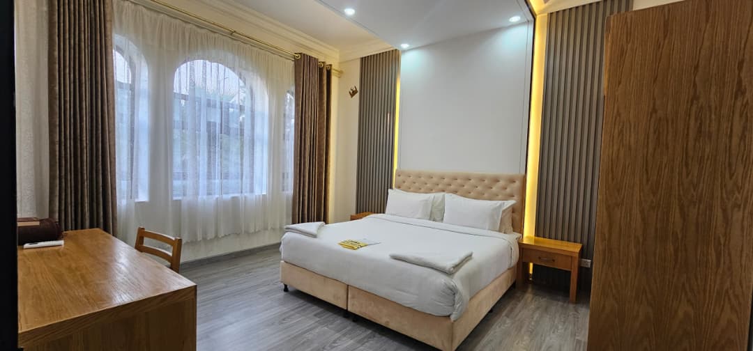 أجنحة ملكية