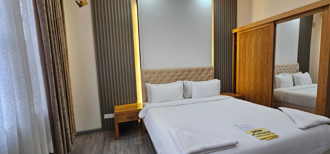 أجنحة ملكية